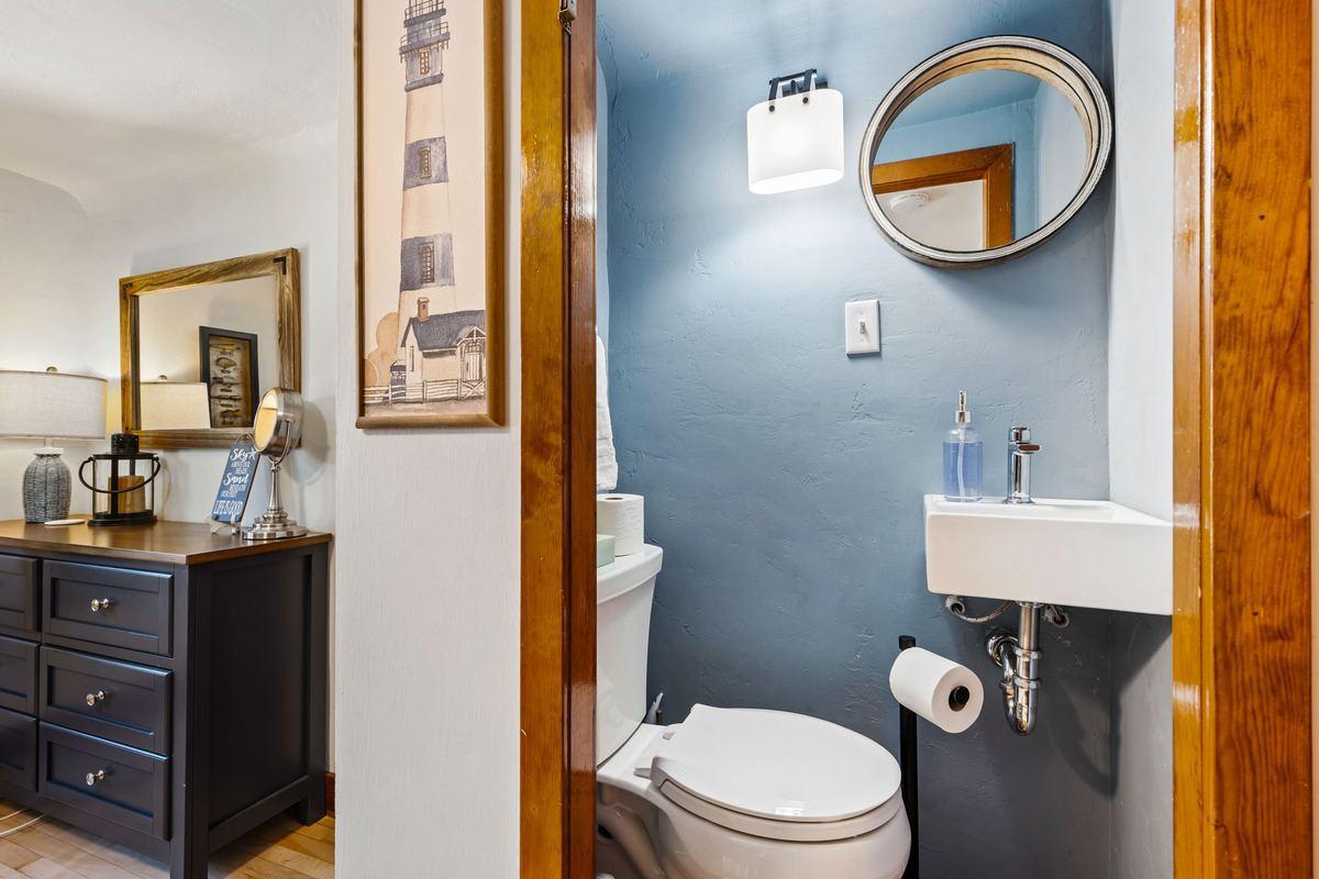 216 W. Maple Street — photo 17