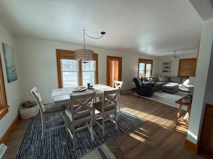216 W. Maple Street — photo 5