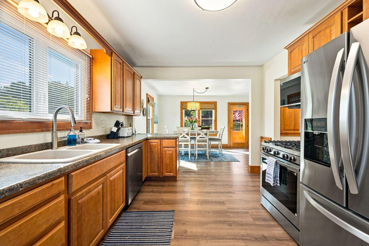 216 W. Maple Street — photo 10