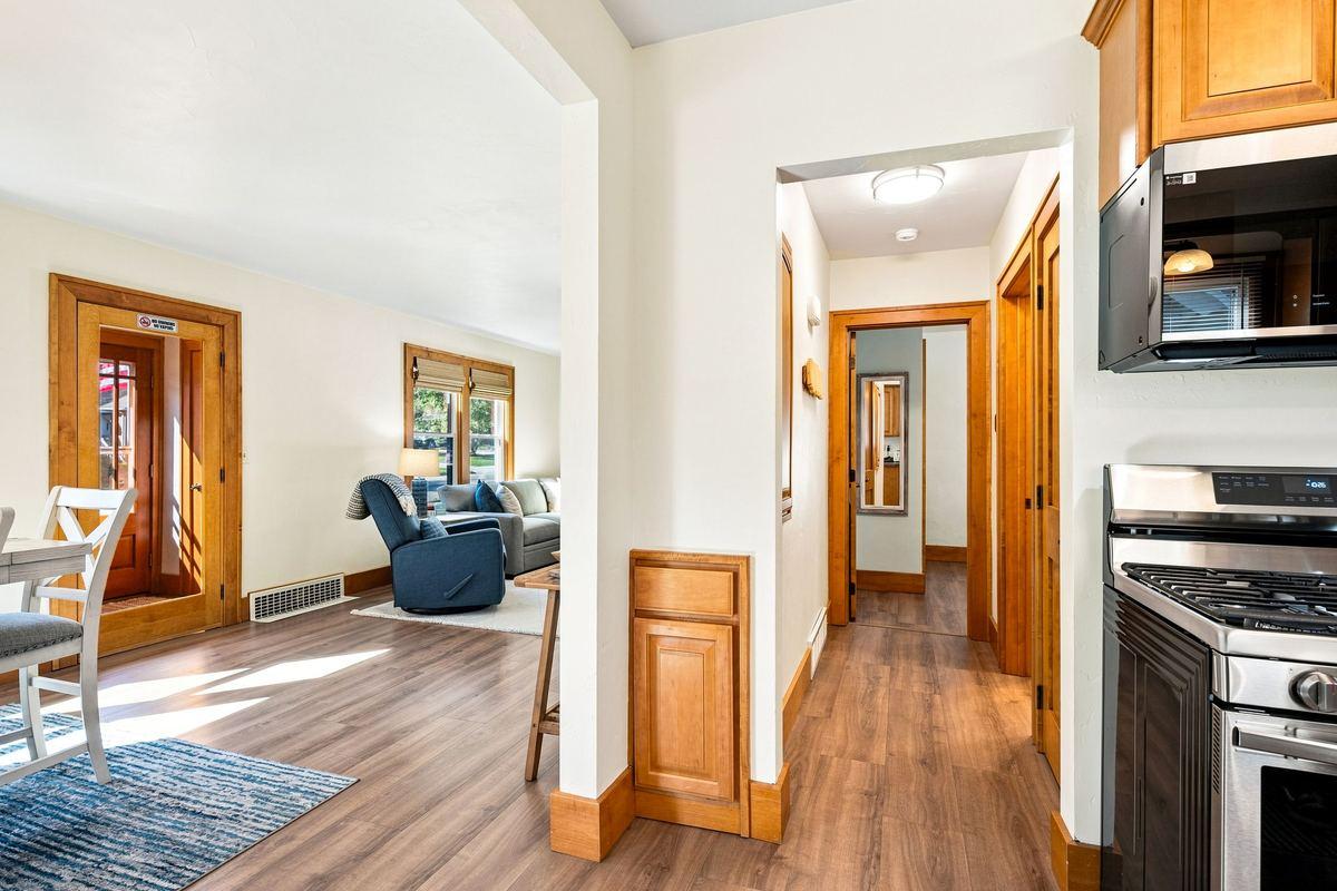216 W. Maple Street — photo 11